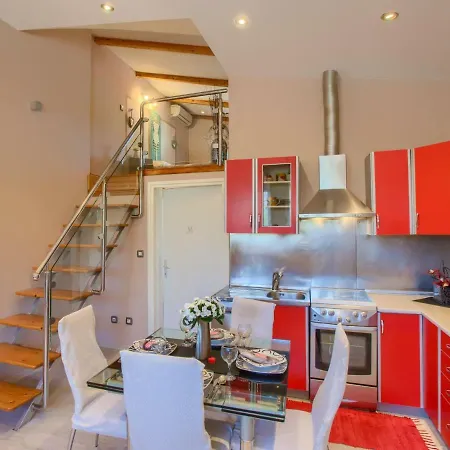 Holiday House Bruno Шишан